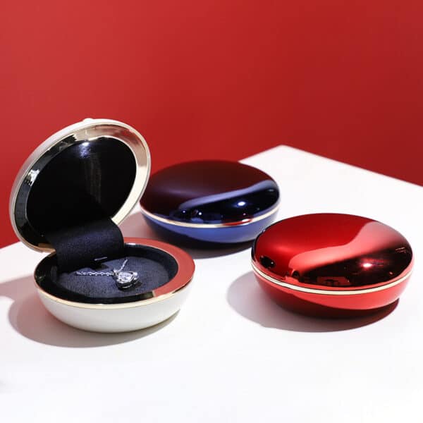 LE12 - Image 4