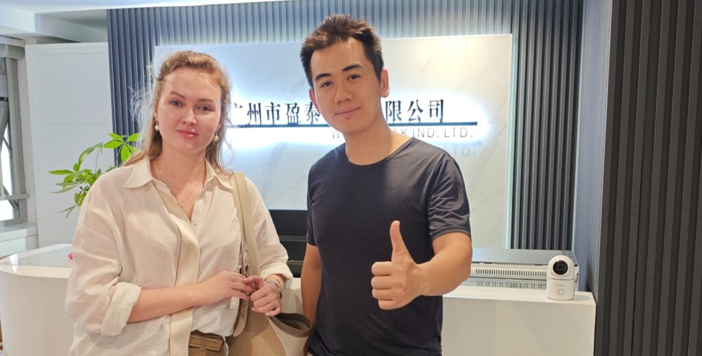 Canton Fair customer visit Winnerpak for gift packaging cooperation