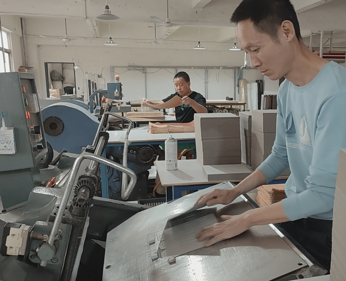 Winnerpak workshop for gift packaging