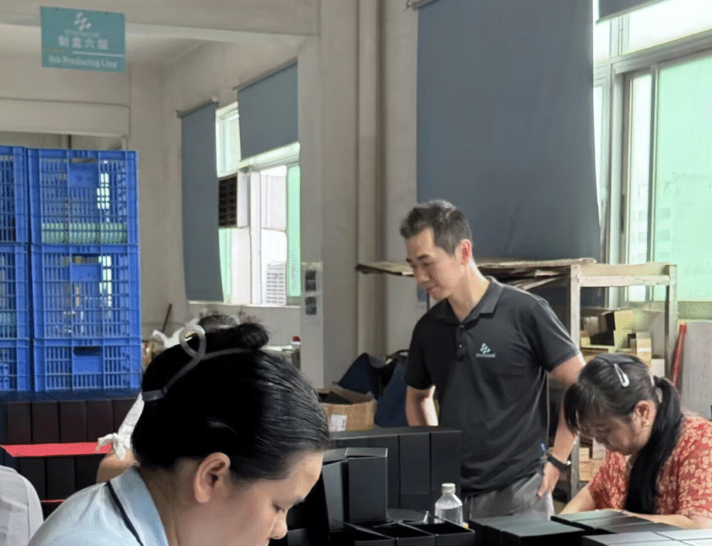 luxury gift box packaging workshop