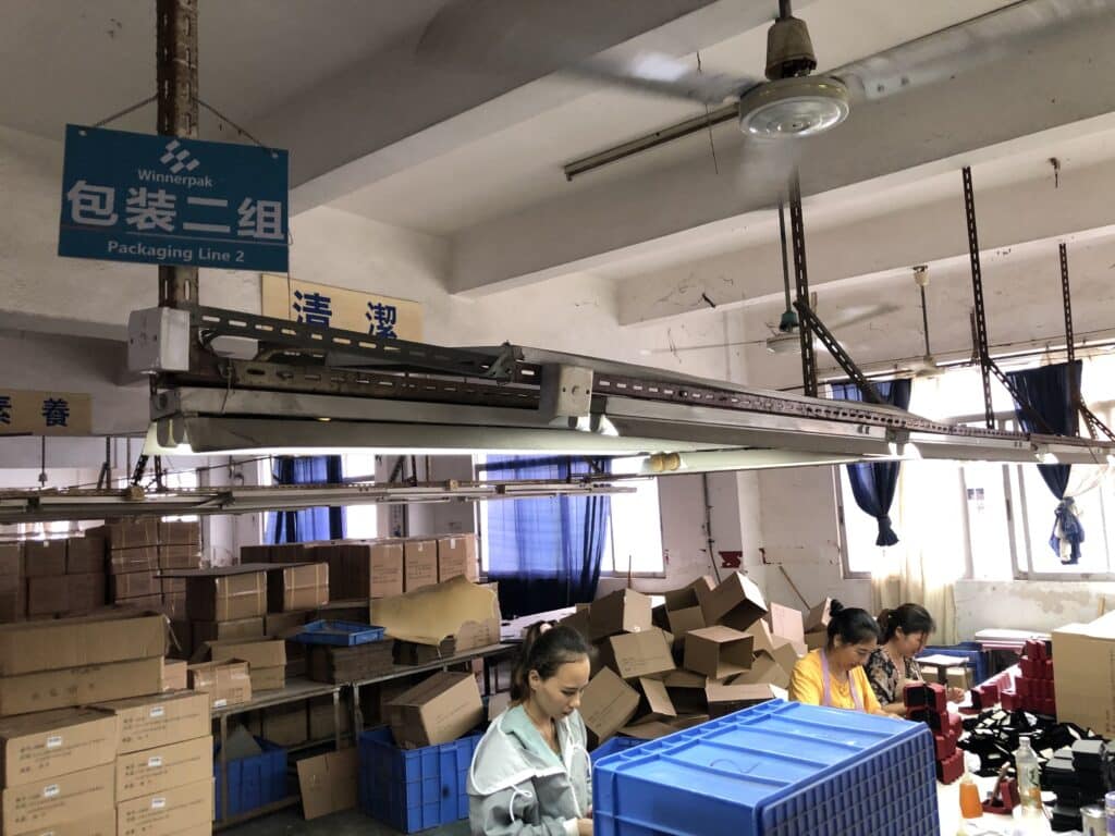 China jewelry packaging workshop and factory